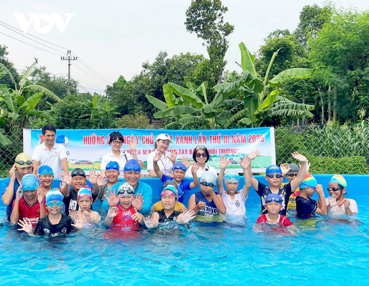 Trang bị kỹ năng bơi – Gieo mùa hè an toàn cho trẻ vùng cao